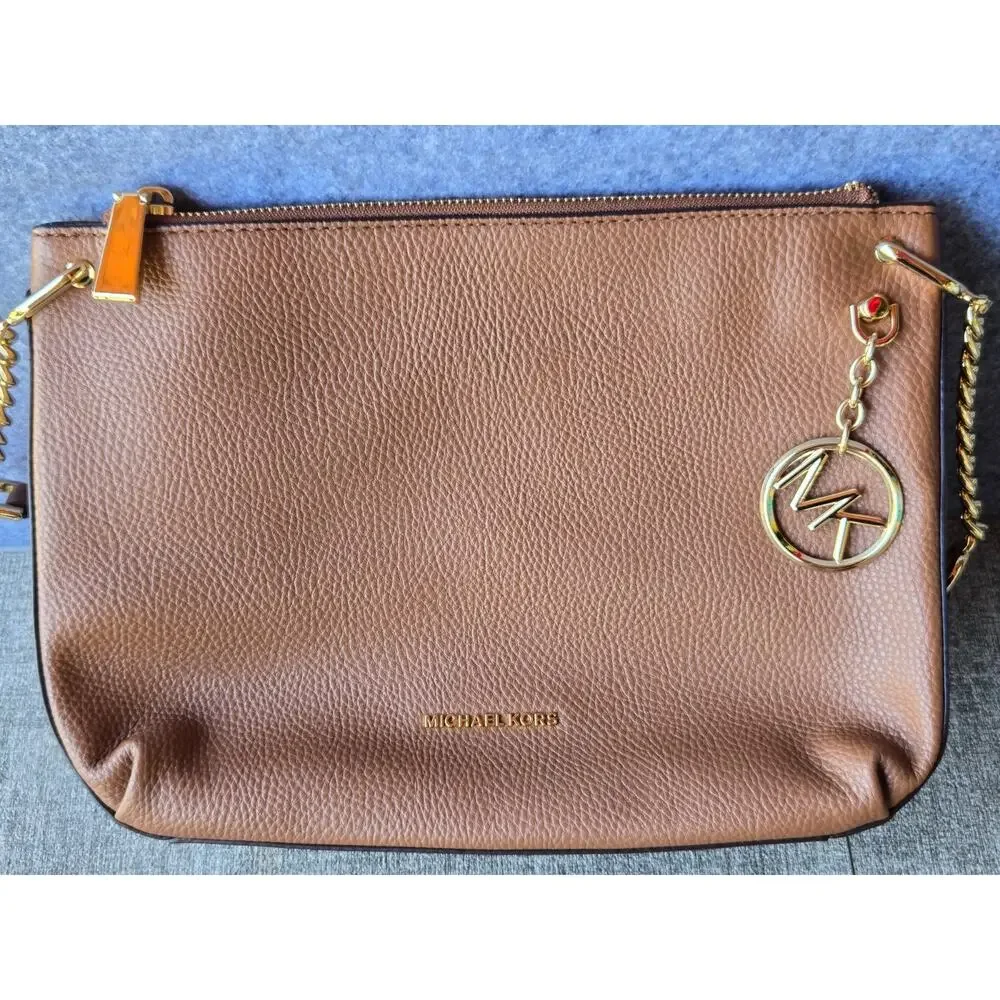 Michael Kors Hand/Shoulder Bag Brown Pebble Leather with Gold Toned Hardware - Picture 5 of 13